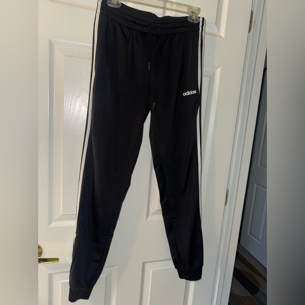 Women's Medium Black Adidas 3 Stripe Athletic Pants 100% Polyester